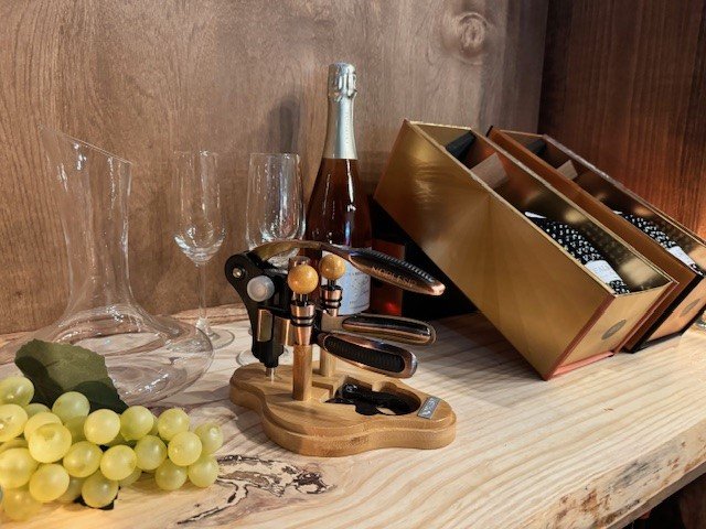 Cellar dining